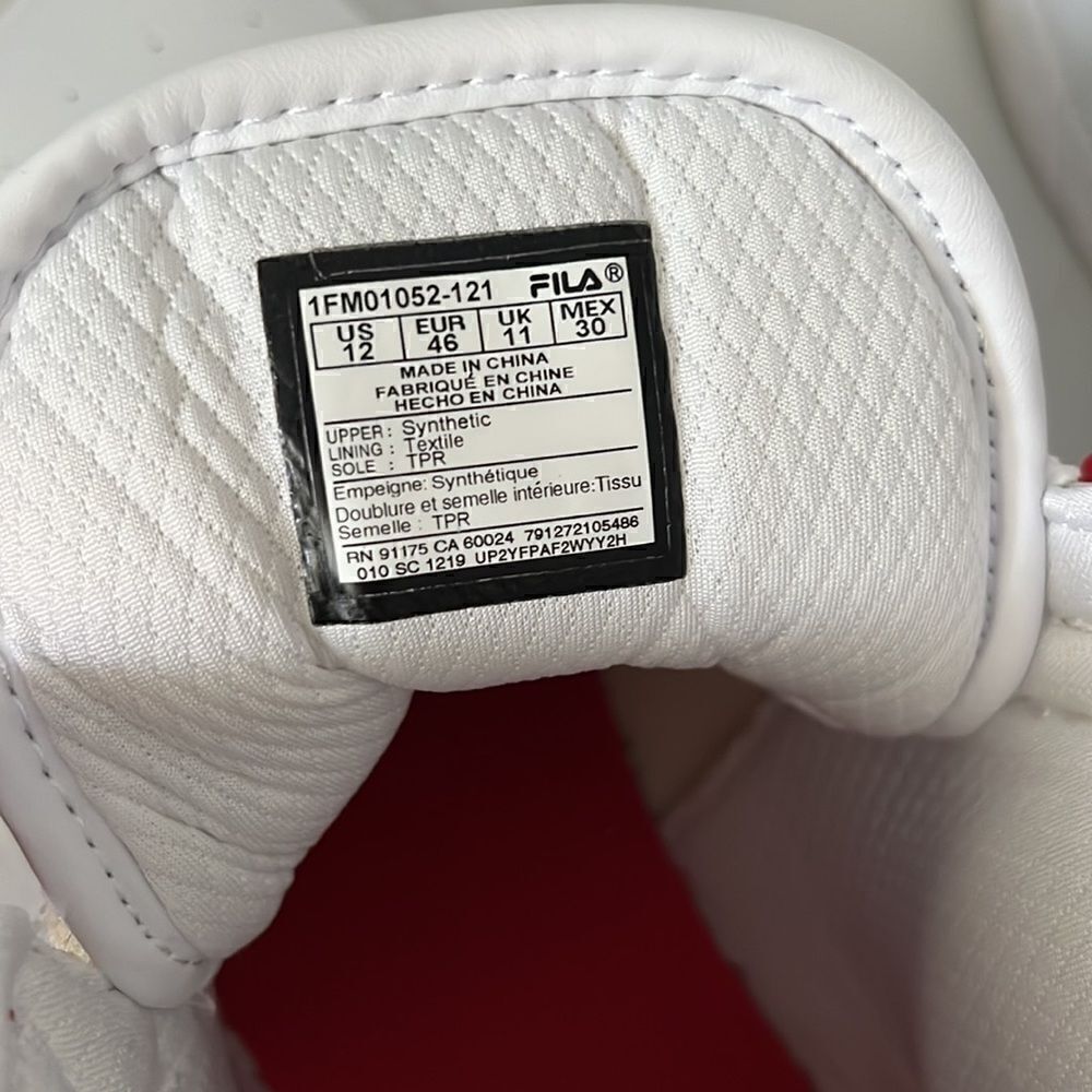 Fila sneakers EUC - Picture 5 of 7